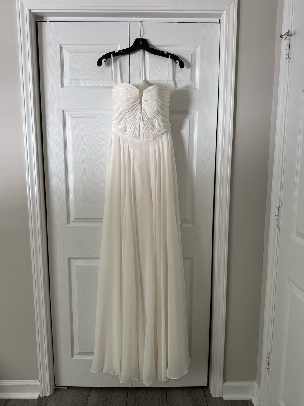 Vintage Clara Porcelain Ivory Wedding Dress
